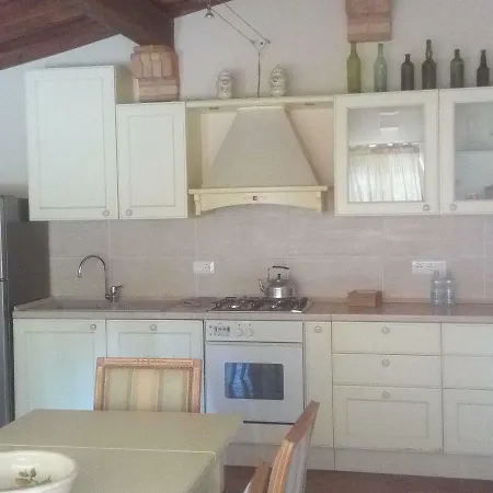 Emma I Lecci Kır Evi Quiesa